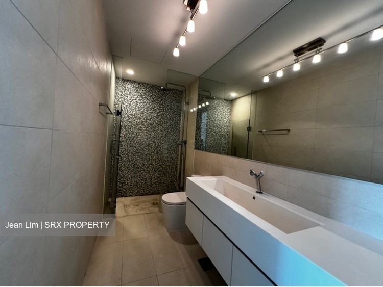 Rochester Drive (D5), Condominium #564408371